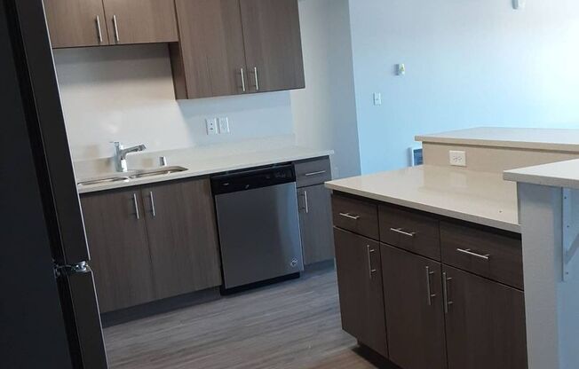 Studio, 1 bath, 501 sqft, $1,450, Unit Market Unit - Studio