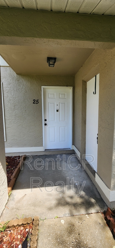 25 EMERALD BAY DR
