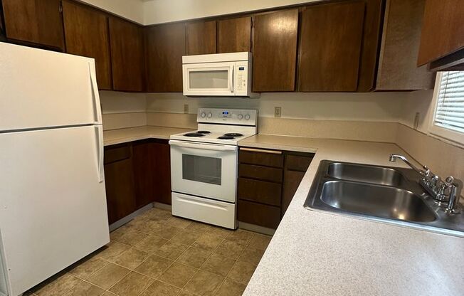 2 beds, 1 bath, $1,250