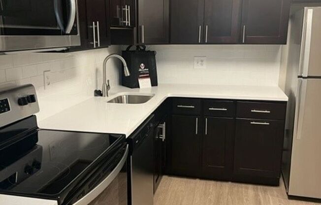 2 beds, 2 baths, 1,250 sqft, $2,445, Unit 307