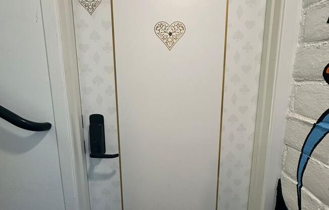 Studio, 1 bath, 275 sqft, $999, Unit 102