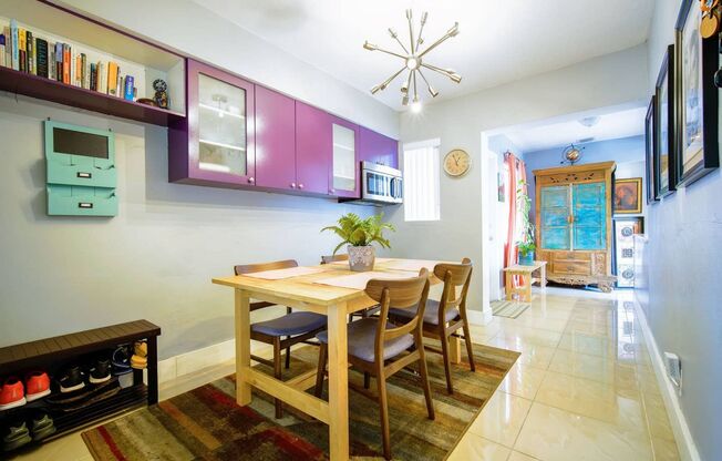 Charming House Furnished or Unfurnished 3 Bed 2 Bath