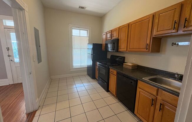 479 UNIVERSITY SPG ST