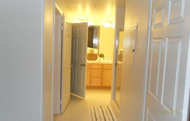 2 beds, 2.5 baths, 1,207 sqft, $3,100, Unit 8714-200