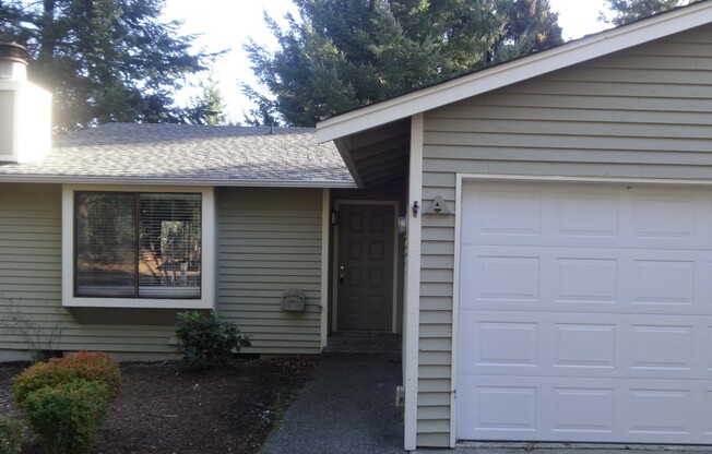 2 Bedroom Duplex in Gig Harbor