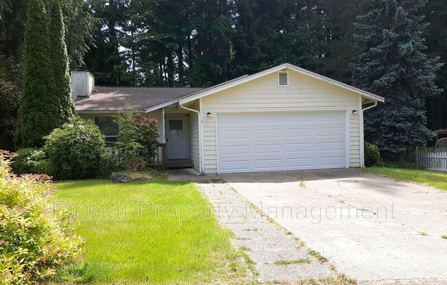 1504 NW LAKEHILL CIR