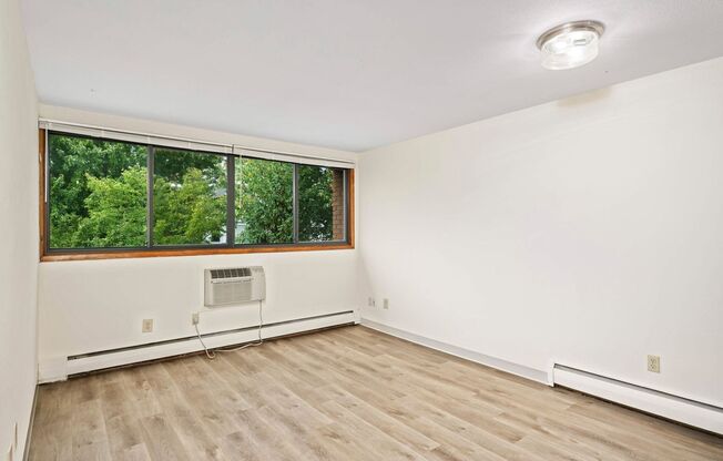 3135 Dupont