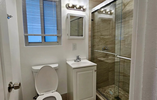 631 NE 72nd Ter, Miami FL 7