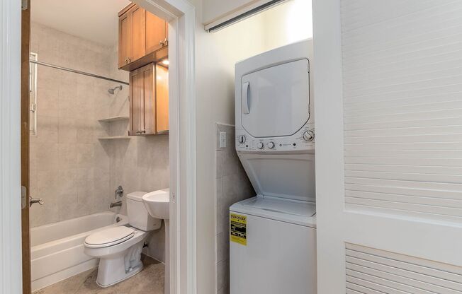 1 bed, 1 bath, $2,100