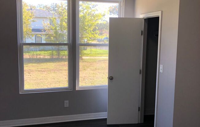 1 bed, 1 bath, 750 sqft, $650