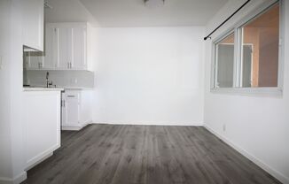 2 beds, 1 bath, $2,195, Unit 8