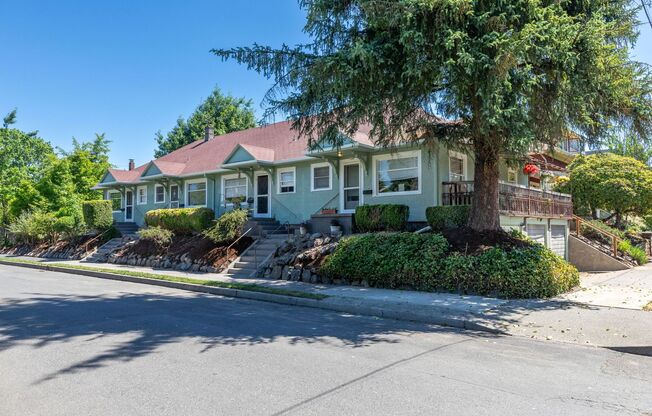922-934 SE 40th Ave