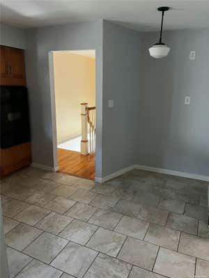 3 beds, 1 bath, $2,650, Unit 2