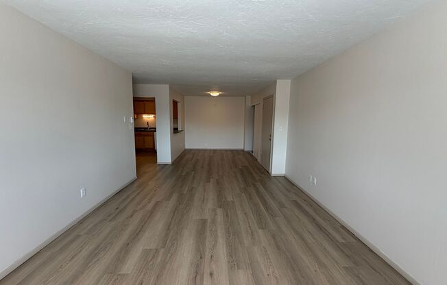 1688 Shawano Ave