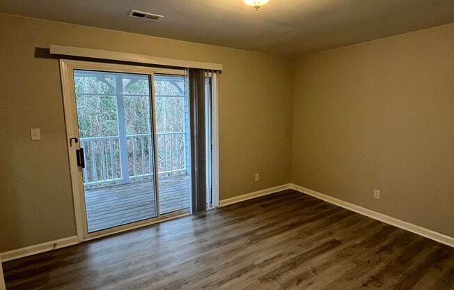 1 bed, 1 bath, 650 sqft, $1,000, Unit 622 O