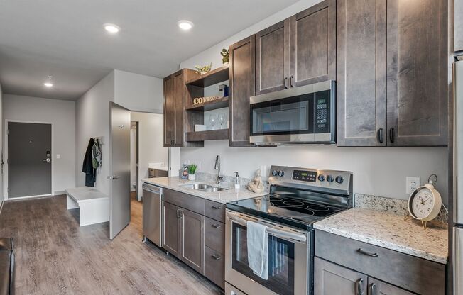 4 beds, 2 baths, 1,136 sqft, $3,020, Unit 211