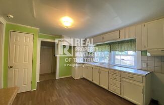 2 beds, 1 bath, $925