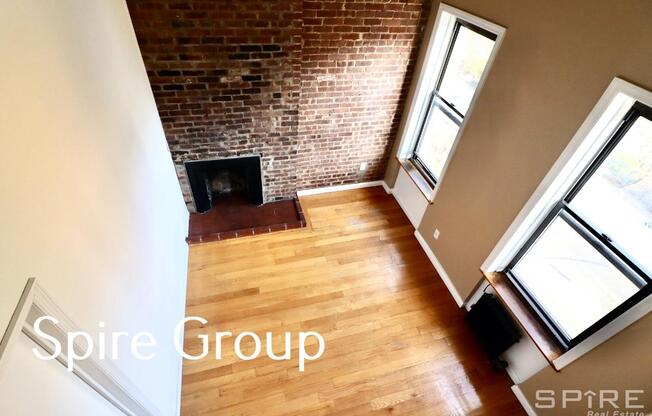 3 beds, 1 bath, $5,000, Unit 4E