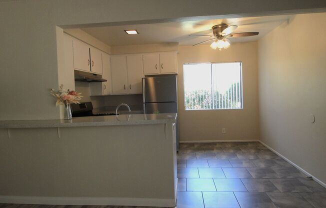 2 beds, 1 bath, $2,195, Unit 538A