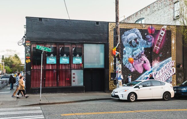 2 beds, 2 baths, 907 sqft, $3,850, Unit 607