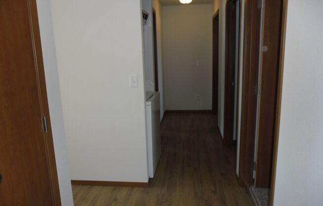 3 beds, 2 baths, $1,400, Unit FAP - BLDG B - 301-B