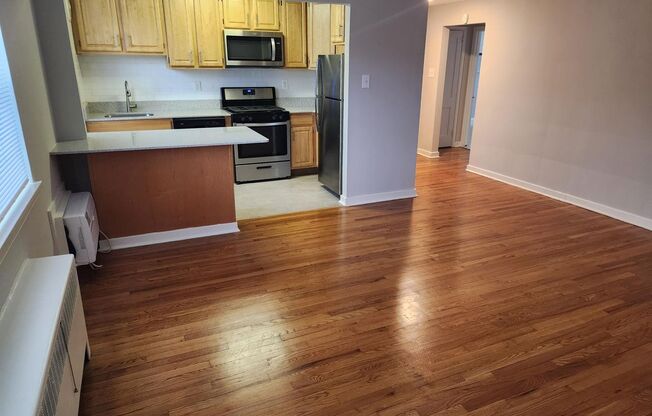 1 bed, 1 bath, 663 sqft, $1,995, Unit C-15
