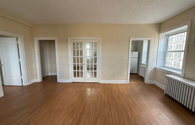 Studio, 1 bath, 401 sqft, $1,200, Unit Bayard Manor 309