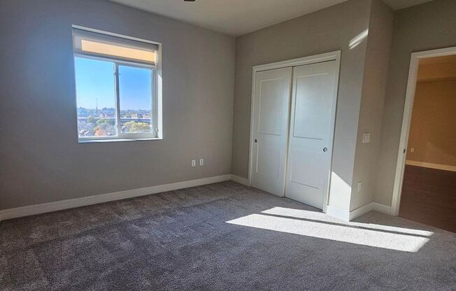 2 beds, 2 baths, 1,062 sqft, $2,200, Unit 808