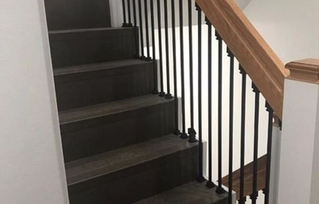 Studio, 1 bath, 9,999 sqft, $1,550, Unit 21-1