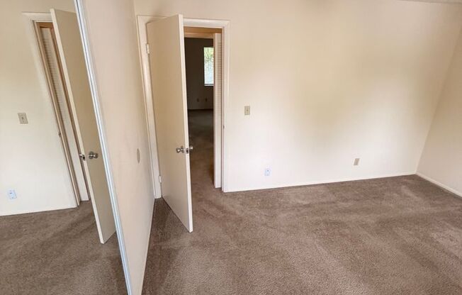 2 beds, 1.5 baths, 1,050 sqft, $1,150, Unit #57