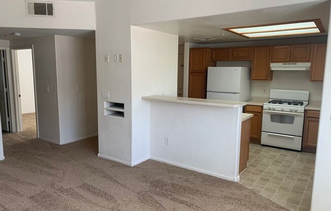 2 Bed / 2 Bath Condo for Rent