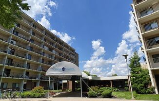 Center Square Apartments