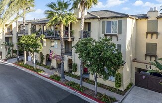 Rolling Hills Gardens Apartments in Chula Vista