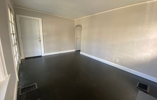 2 beds, 1 bath, 936 sqft, $799, Unit Unit 420