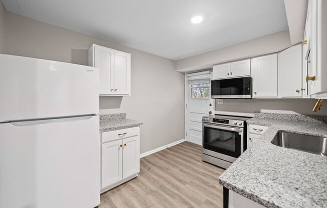 Memorial Drive - 1860 / 1862 / 1864