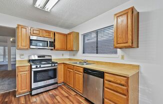 3 beds, 2 baths, $2,095