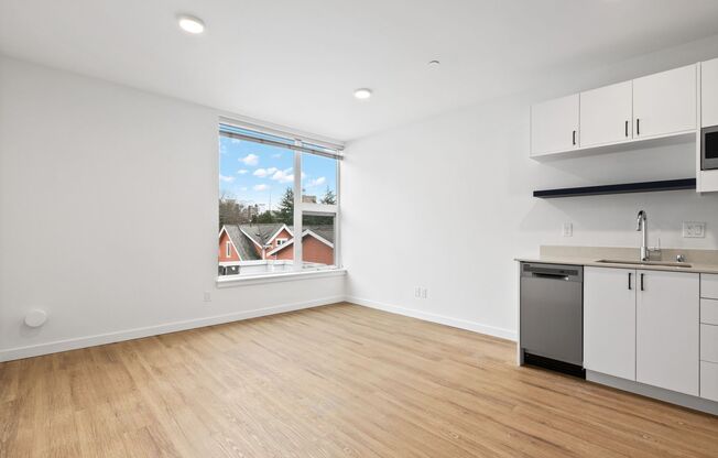 Studio, 1 bath, 240 sqft, $1,350, Unit 504