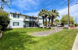 2 beds, 1 bath, $1,295, Unit 221