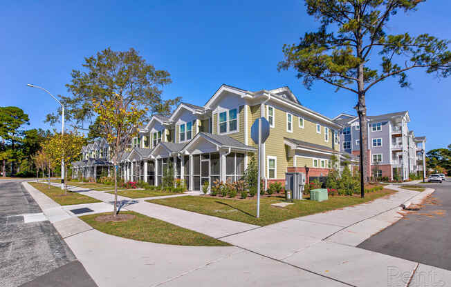 a row of town homes on a city street