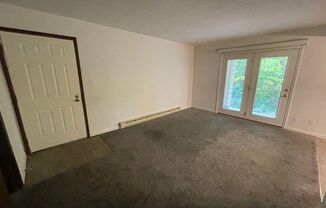 2 beds, 1 bath, 900 sqft, $949, Unit Unit D