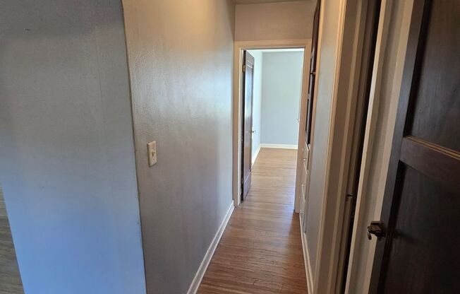 3 beds, 1 bath, $1,225