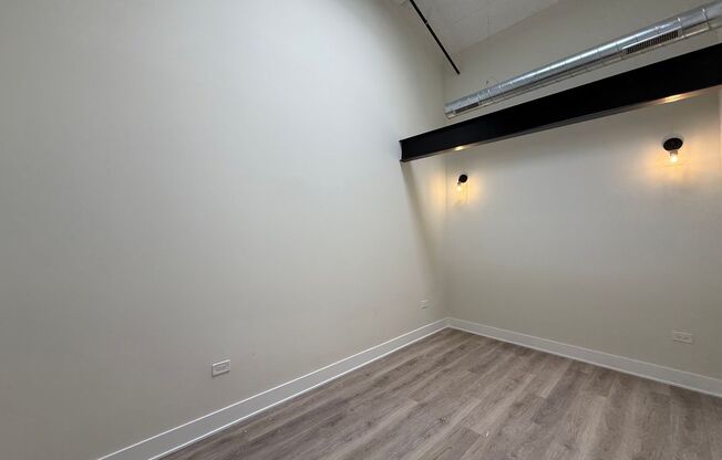 2 beds, 2 baths, 1,000 sqft, $3,985, Unit 211