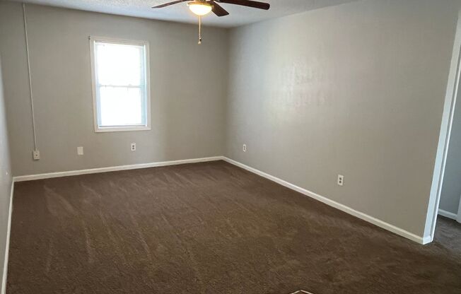 2 beds, 1 bath, 750 sqft, $996, Unit B-503B1