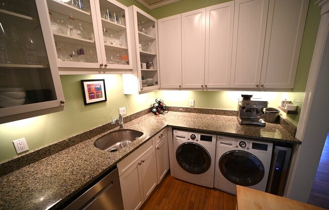 98 SAINT PAUL ST