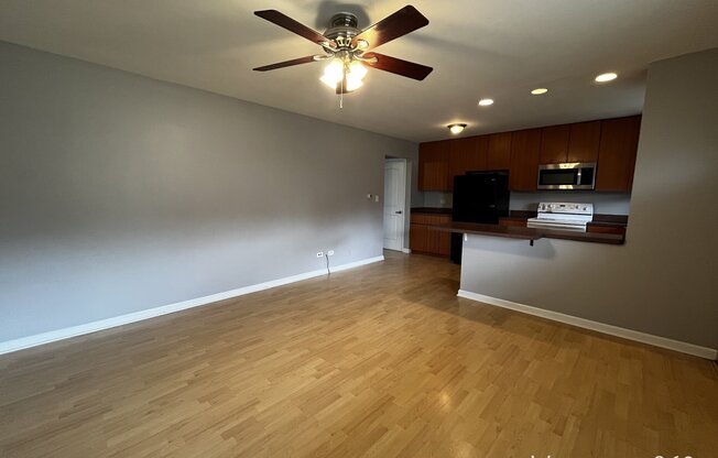 1041 N Northwest Hwy