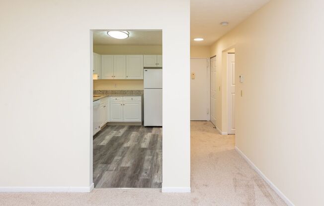 1 bed, 1 bath, 755 sqft, $1,735, Unit 2B