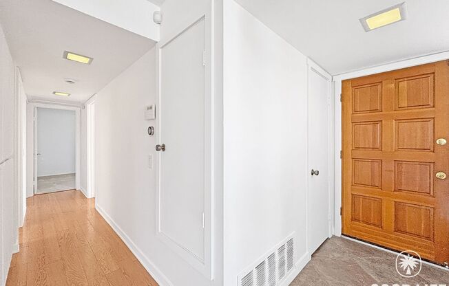 Beautiful 3BD/2BA House in Encanto W/ A/C, W/D, 2-Car Garage, Large Front & Backyard!