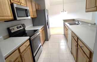 2 beds, 2 baths, $1,950, Unit Unit # 109