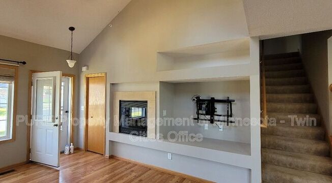 8322 DELANEY DR