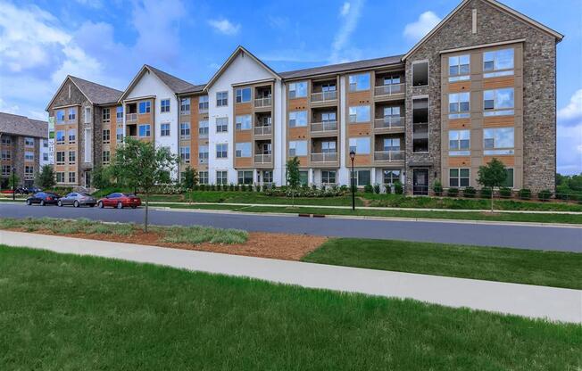 Lush Green Outdoors at Berewick Pointe Apartment Rentals in Charlotte, North Carolina